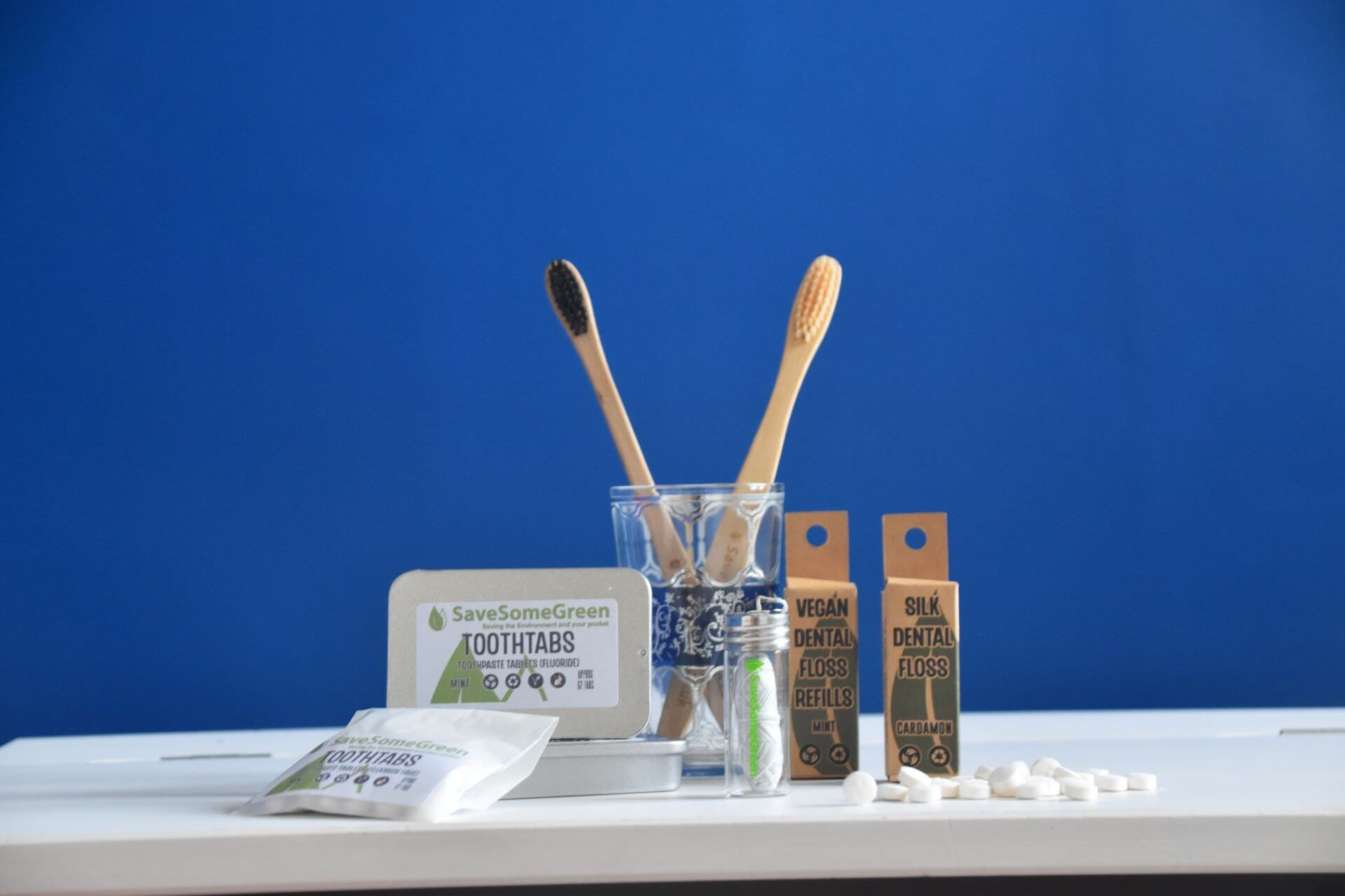Plastic-free toothpaste tablets as an alternative to traditional toothpaste tubes