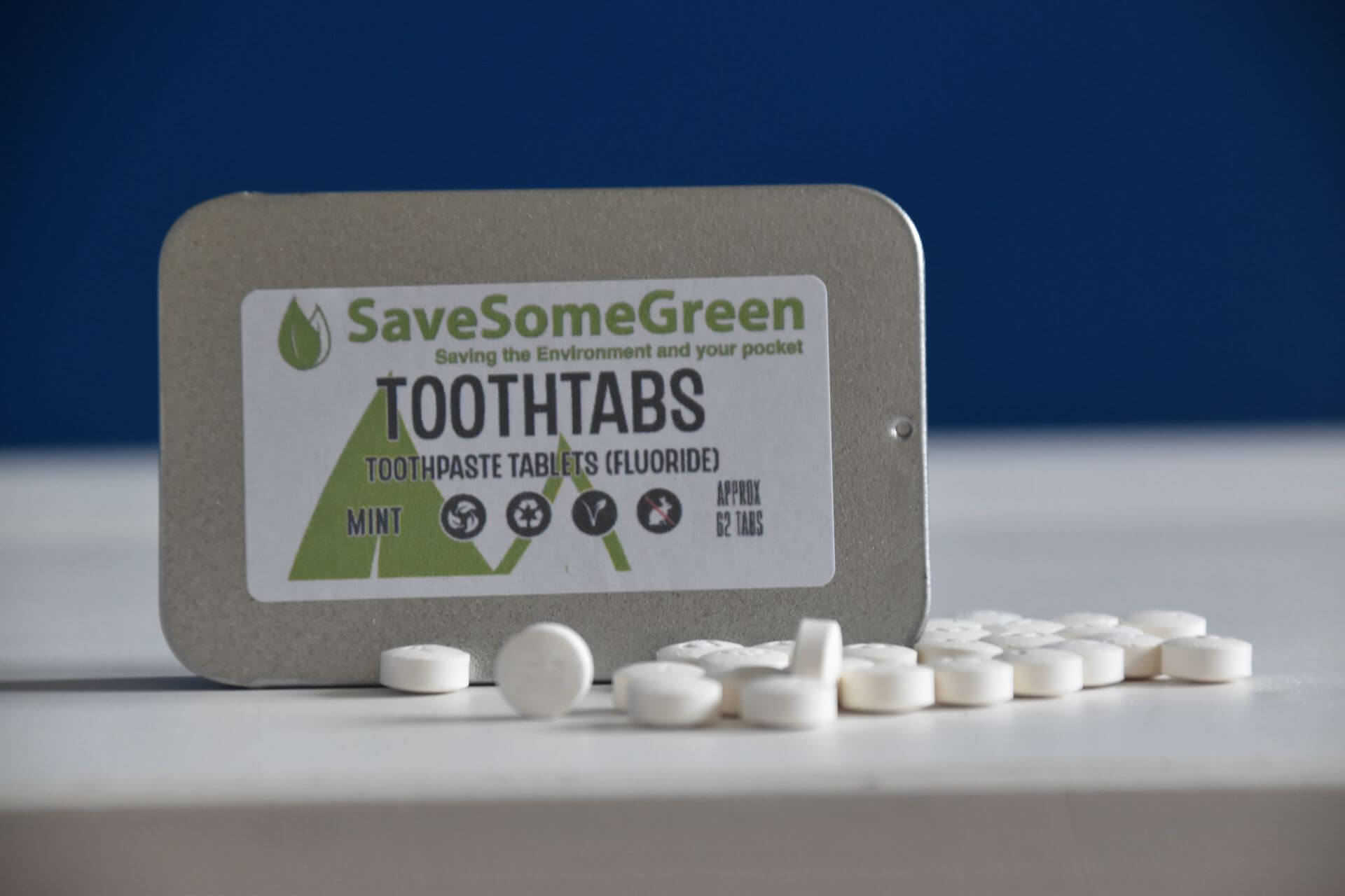 Toothtabs toothpaste tablets product options with tins and refills